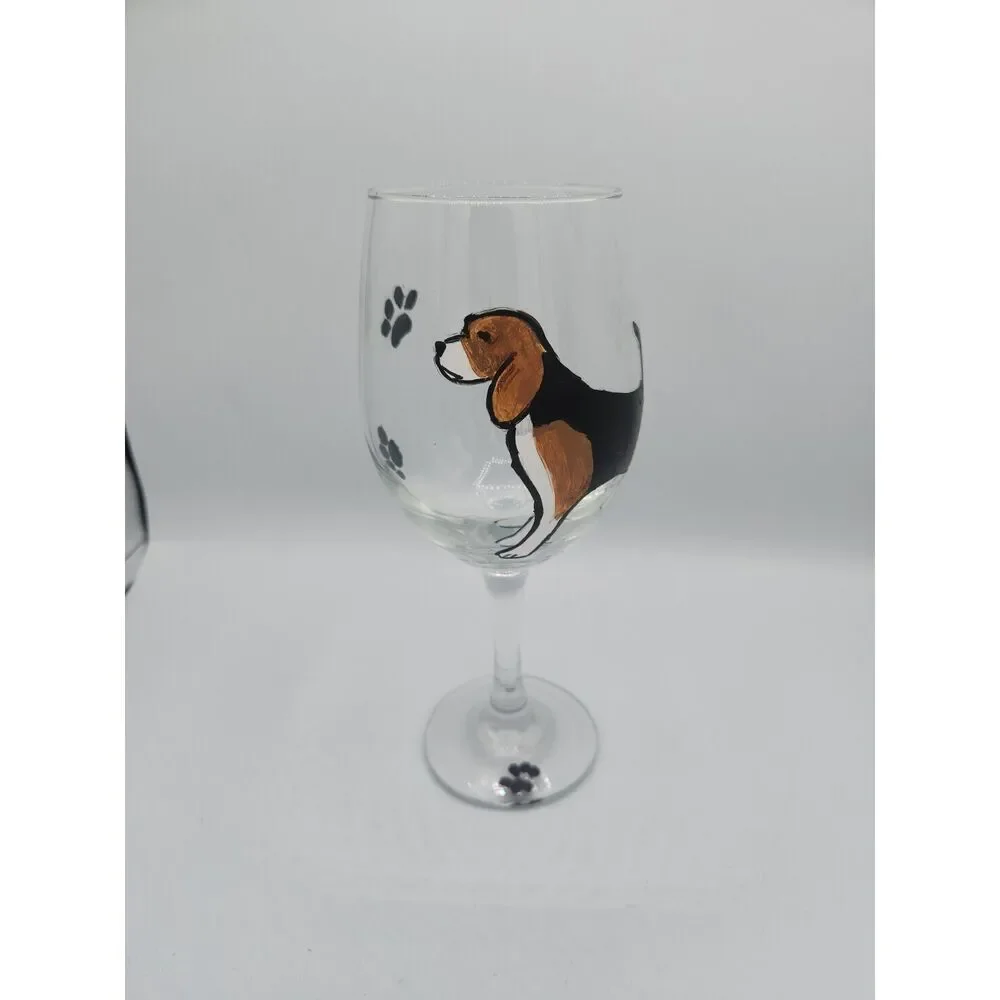Beagle Dog WINE GLASS HAND PAINTED